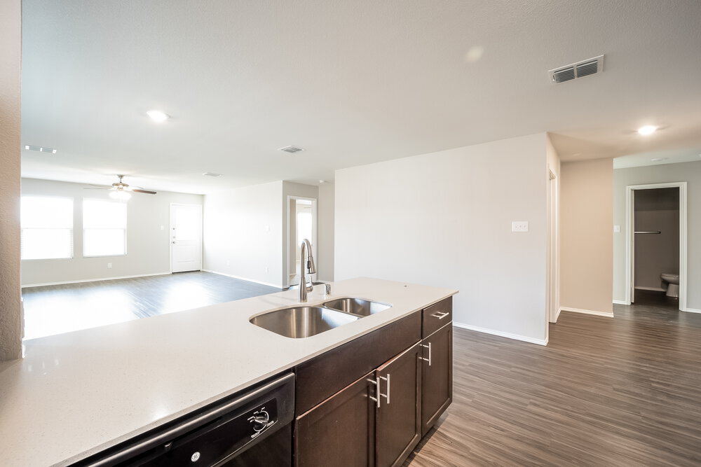 Building Photo - 1617 Westfall Dr