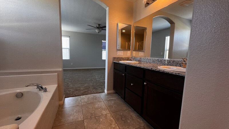 Building Photo - 2296 Sky Island Dr