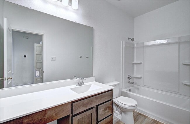 Building Photo - 3423 Old Almonte Dr