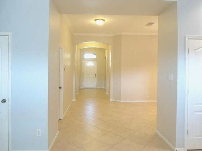 Building Photo - 1611 Taylor Mills Ct