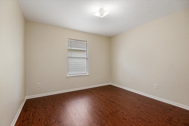 Building Photo - 6023 Barany Ct
