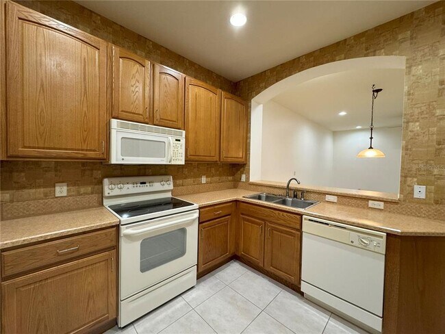 Building Photo - 1707 W Spring Meadow Loop