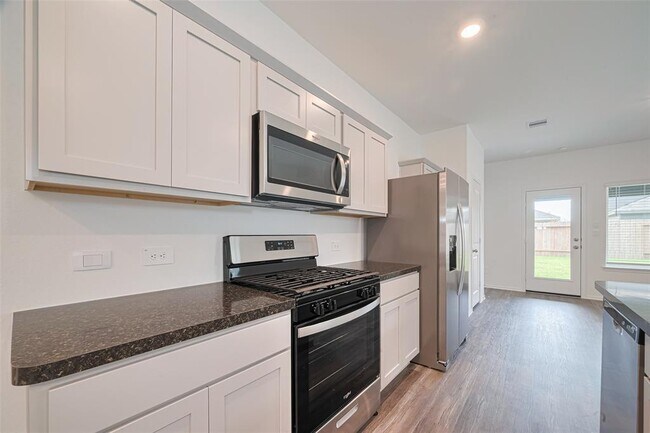 Building Photo - 6018 Alberta Fls Dr