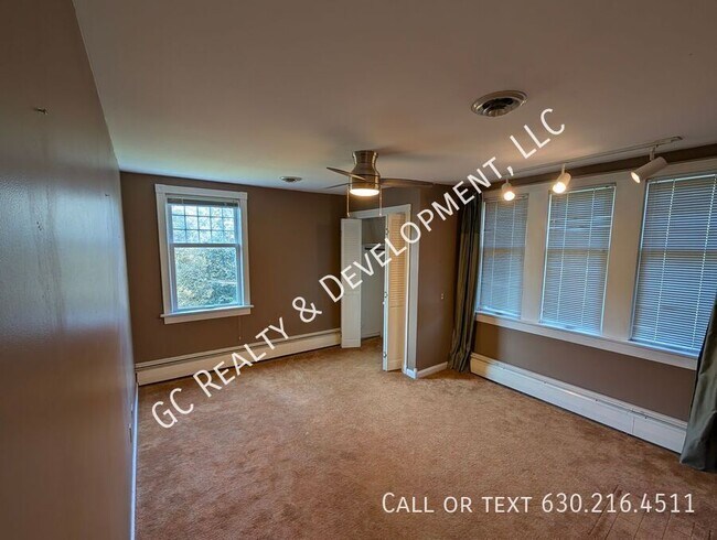 Building Photo - 173 Pomeroy Ave