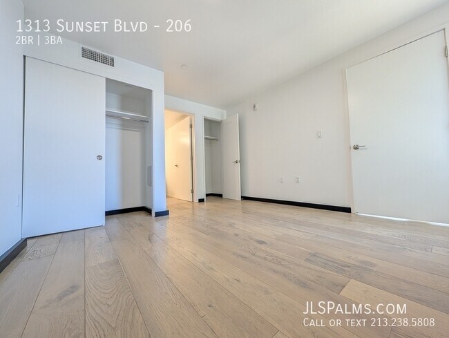 Building Photo - 1313 Sunset Blvd