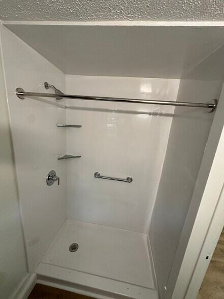 New shower - 926 E St Charles Rd
