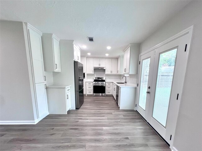 Building Photo - 515 Bellmar Ln