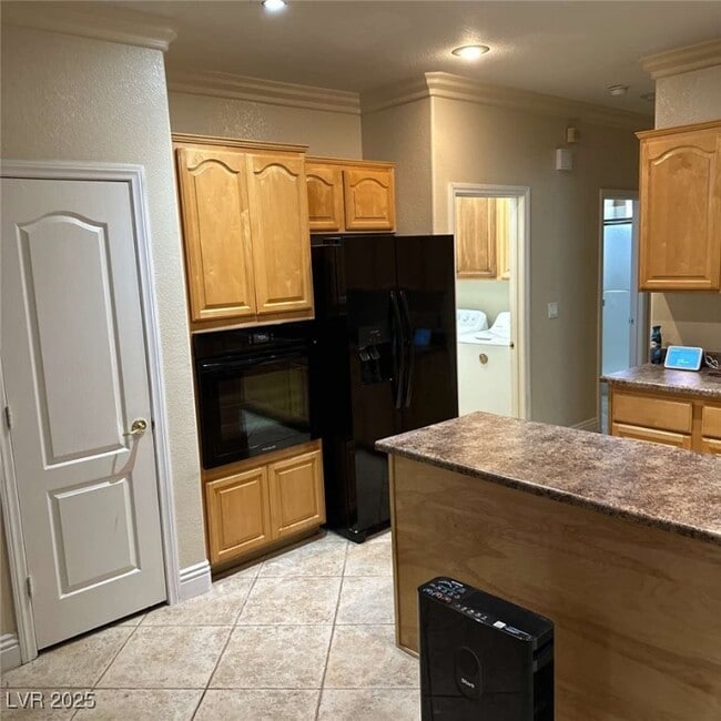 Building Photo - 343 S Arroyo Grande Blvd