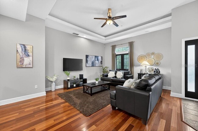 Building Photo - 14525 Damai Ln