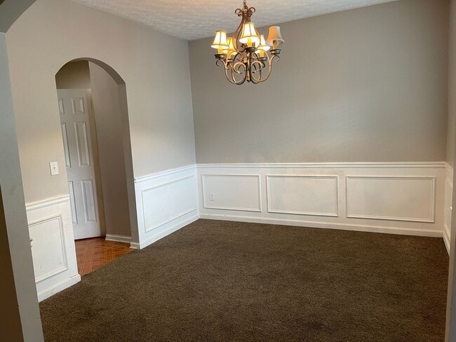 Building Photo - 6206 Flat Trce