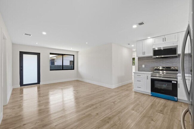 Building Photo - 1522 NW 41st St