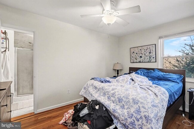 Building Photo - 1828 Olmstead Dr