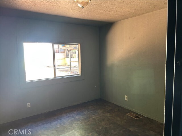 Building Photo - 14435 Skyway