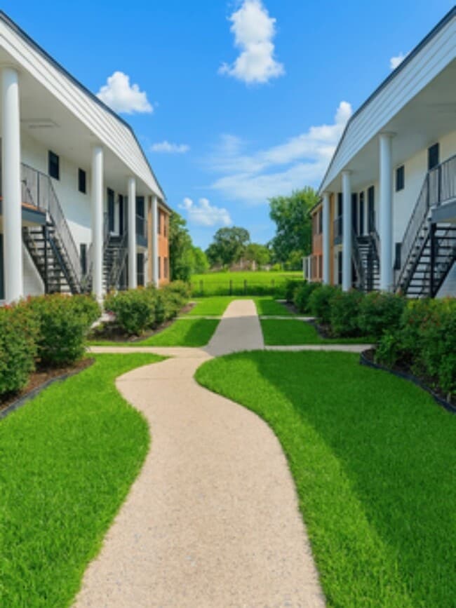 Building Photo - 3314 N MacGregor Way