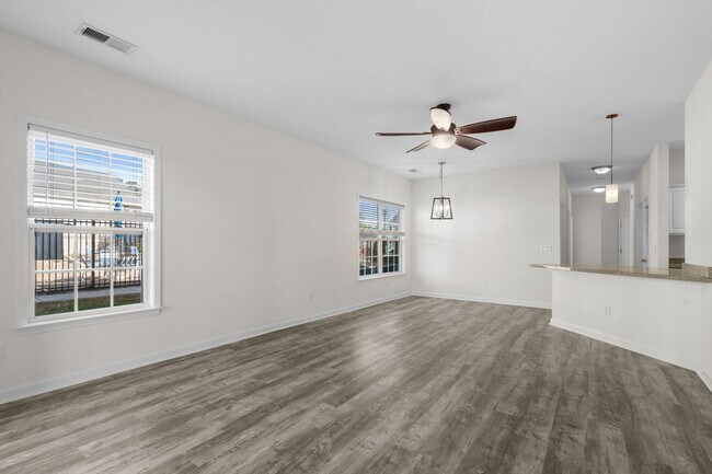 Building Photo - 155 Westhaven Dr