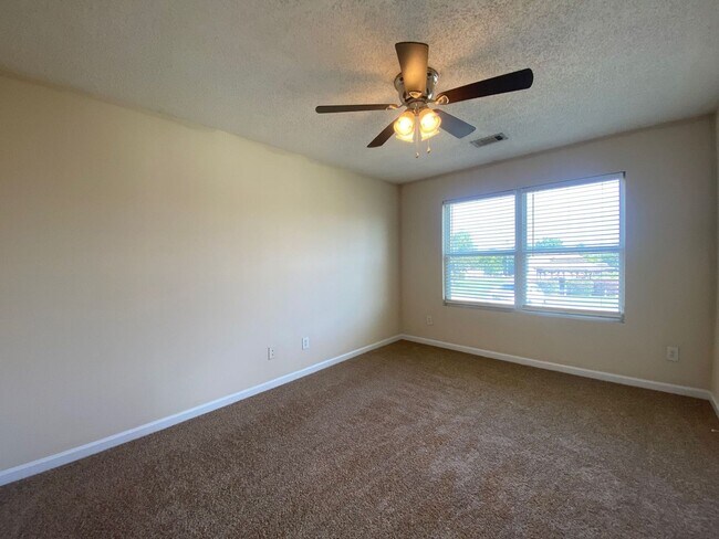 Building Photo - PRE-LEASING FOR AUGUST 2025!  1/2 OFF SECU...
