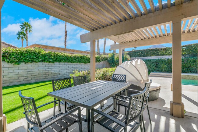 Building Photo - 45455 Crow Cir