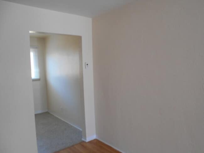 Building Photo - 433-B Manzano