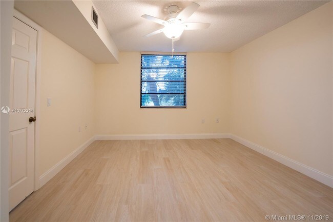 Building Photo - 1713 Whitehall Dr