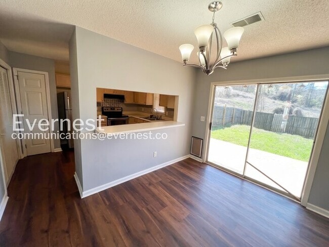 Building Photo - 5016 Cheshire Ct