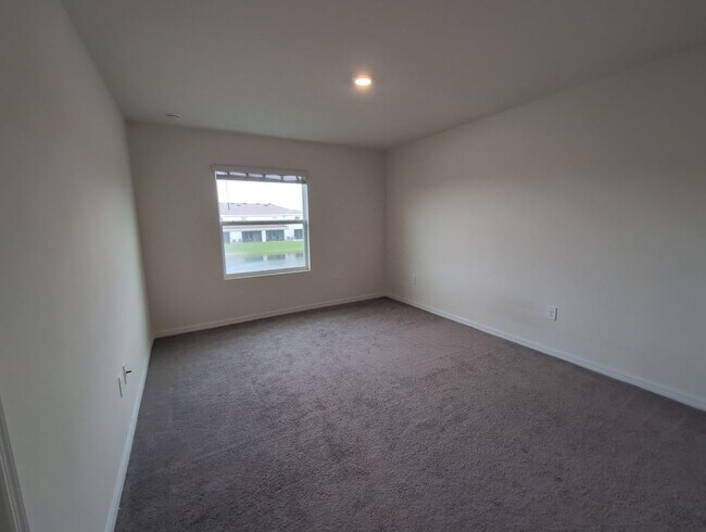 Building Photo - Fresh new build ~ 3 bed/ 2.5 bath Townhous...