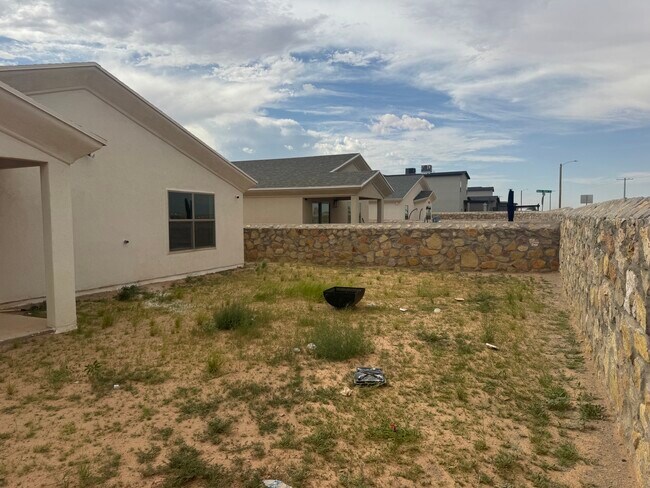 Building Photo - 12528 Polo Norte Dr
