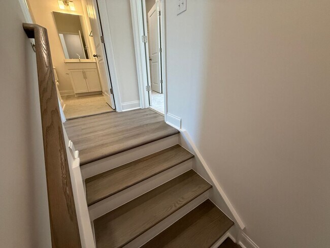 Building Photo - Brand New Townhome in Ballantyne!!