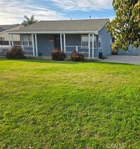 Building Photo - 1135 S Meeker Ave