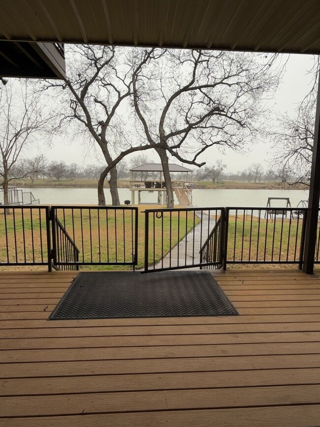 Building Photo - 5/3 HOUSE ON THE BRAZOS RIVER - SUMMER LIV...