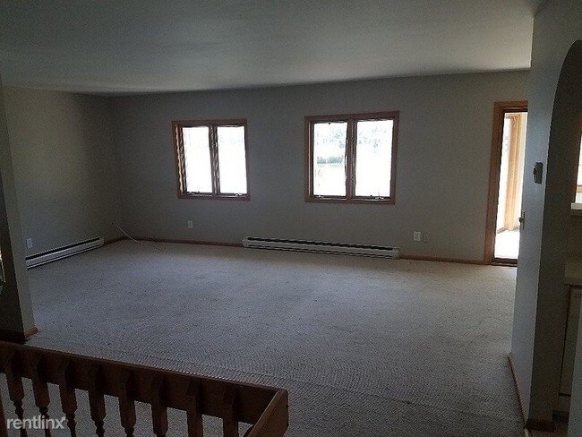 Building Photo - 1542 Lamberton Lake Dr NE