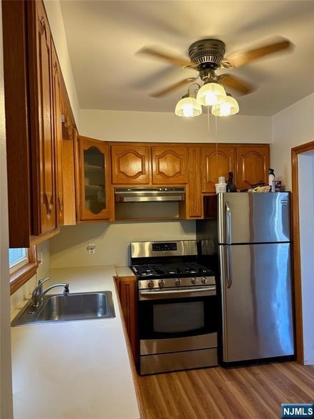 Building Photo - 23 Barrington Ave