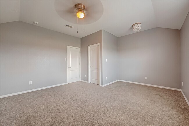 Building Photo - 7710 Eastwood Lake Ln