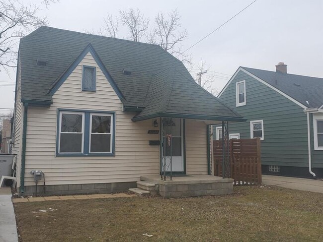 Primary Photo - 23337 Reynolds Ave