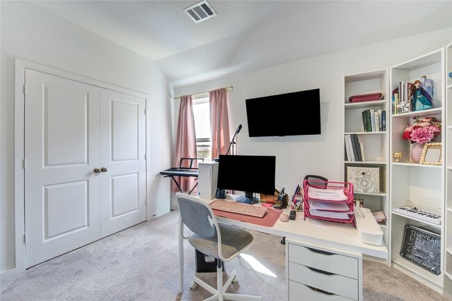 Building Photo - 21255 Doubtful Cyn Dr