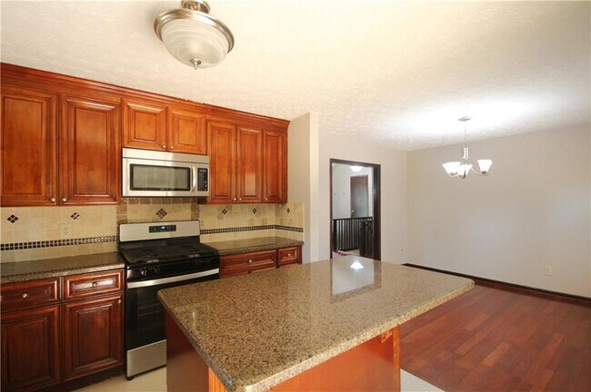 Building Photo - 3310 Chastain Crossing NW