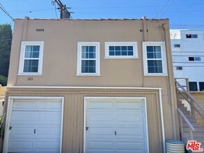 Building Photo - 521 Kings Rd