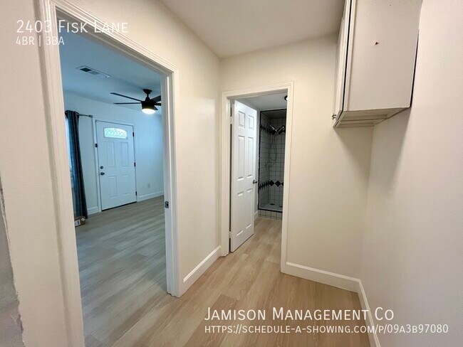 Building Photo - 2403 Fisk Ln