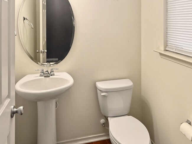 Building Photo - 5417 Black Maple Dr