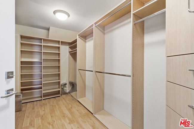 Building Photo - 121 Canon Dr