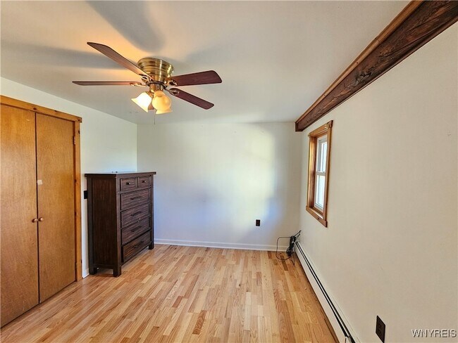 Building Photo - 1970 Sturgeon Point Rd