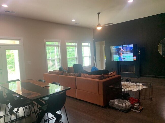 Building Photo - 4605 DIPTERA Ln