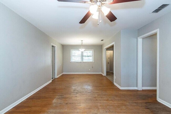 Building Photo - 4212 42nd St