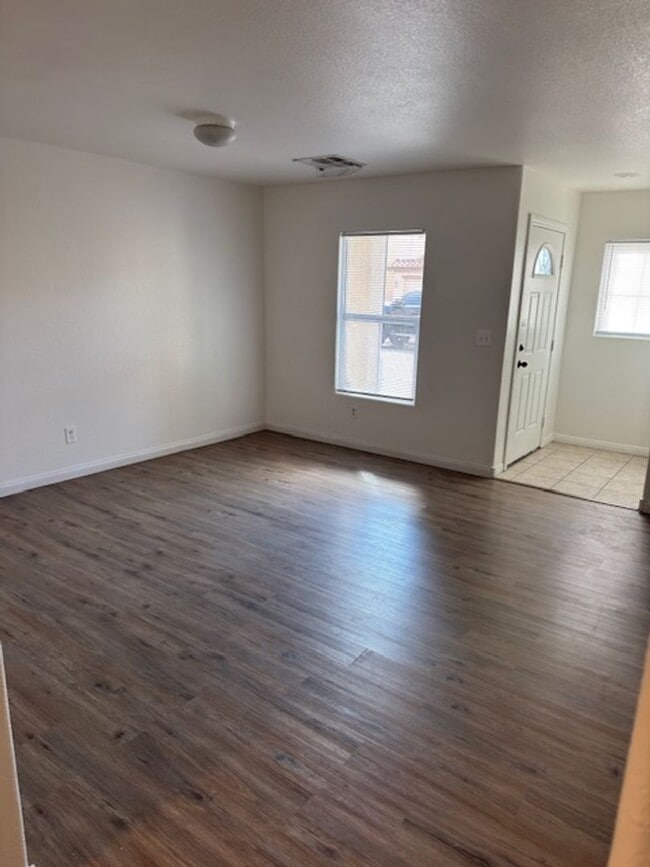 Building Photo - 3 bedroom home in Rhodes Ranch