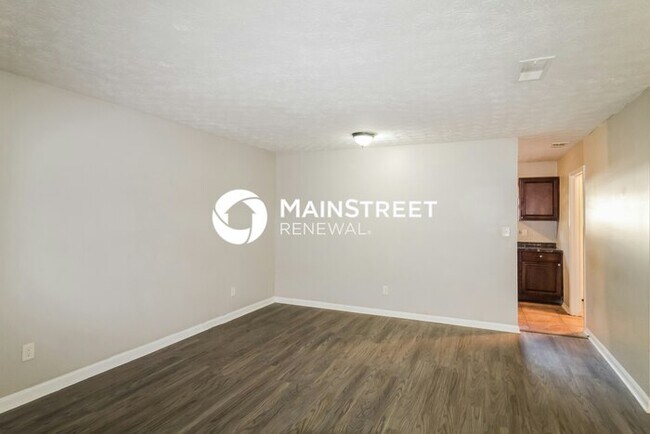 Building Photo - 3 Bedroom Pet-Friendly Home in Ellenwood, GA with Main Street Renewal