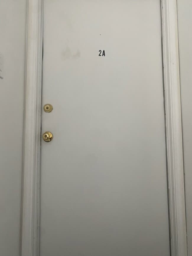 Building Photo - 444 Hickory St