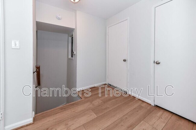 Building Photo - 3279 S Stafford St
