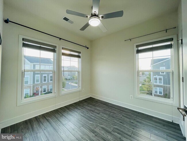 Building Photo - 14554 Alsace Ln