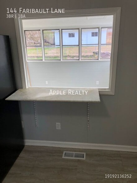 Building Photo - 144 Faribault Ln