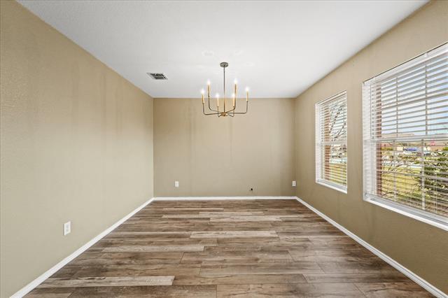 Building Photo - 2743 Hacienda Lake Dr