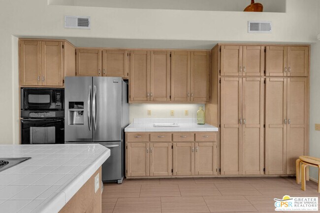 Building Photo - 29921 E Trancas Dr
